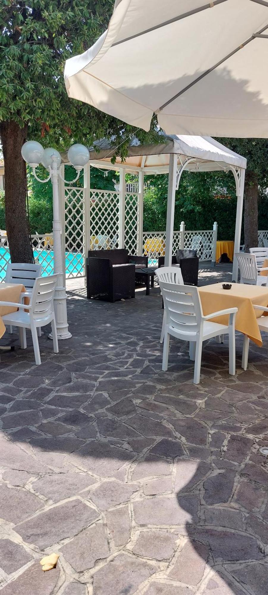 Hotel Garden B&B Marotta Eksteriør billede